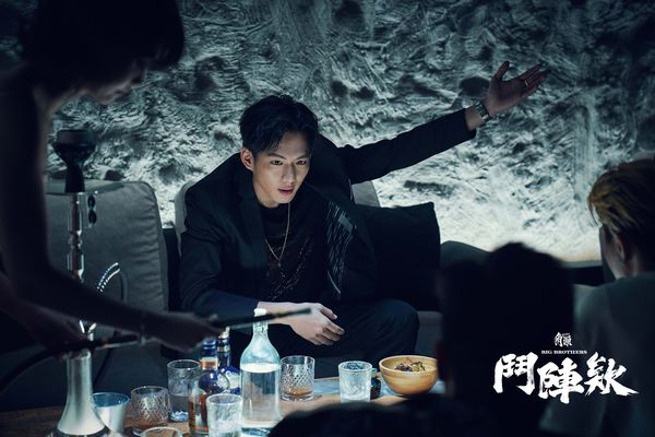 ▲《角頭－鬥陣欸》火力全開！王識賢喊話：台灣教父全部在這裡了。（圖／曼尼娛樂提供）