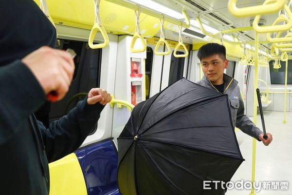 ▲▼  新北捷運新增防刺裝置   。（圖／新北捷運公司提供）