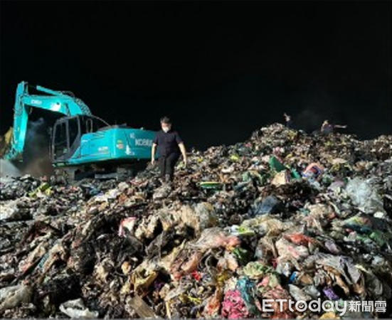 ▲名間鄉垃圾場日前起火。（圖／記者高堂堯翻攝）