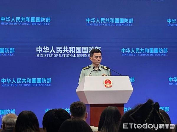 ▲▼大陸國防部新聞發言人張曉剛大校答記者問             。（圖／記者任以芳攝）
