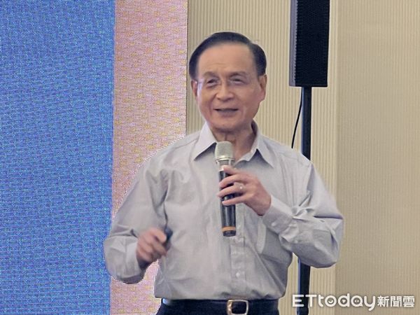 ▲台南市商業總會與商研院簽署合作備忘錄，推動AI導入與數位轉型。（記者林東良翻攝，下同）