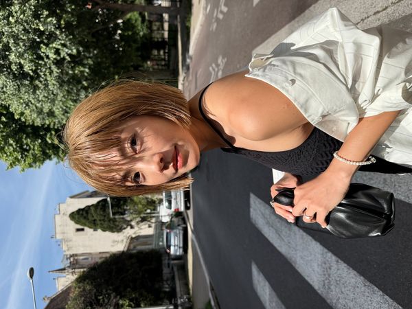 ▲隨左撇子女孩前進坎城影展 小8堅定對戲劇熱愛。（圖／晨邦國際提供）