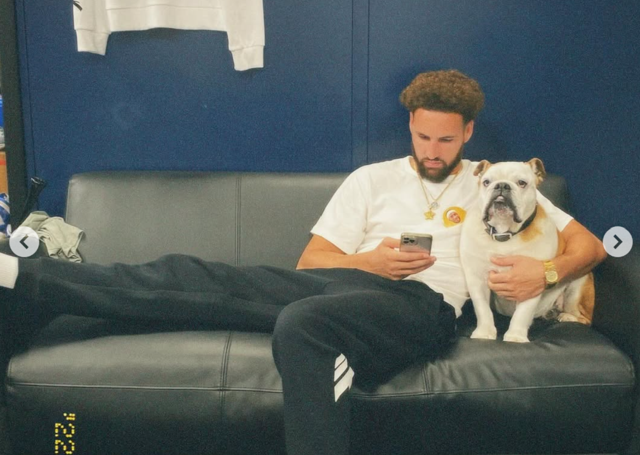 ▲▼前灣區4冠神射湯普森的愛犬Rocco離世。（圖／翻攝自IG／klaythompson）