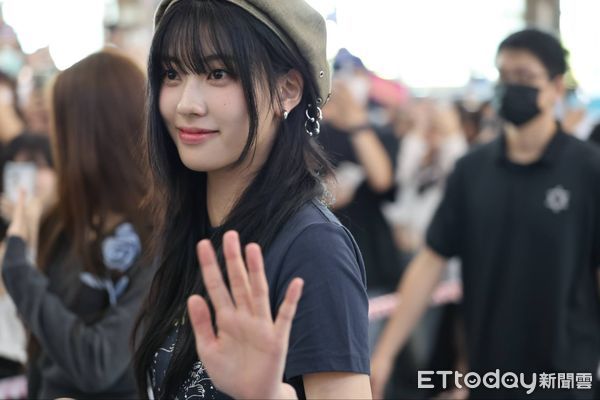 ▲▼▲▼直擊／ZB1章昊、Ricky沒來！歌迷當場哭出來「借衛生紙擦淚」　主辦：全額退費。（圖／粉絲提供）