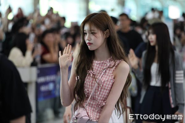 ▲▼▲▼直擊／ZB1章昊、Ricky沒來！歌迷當場哭出來「借衛生紙擦淚」　主辦：全額退費。（圖／粉絲提供）