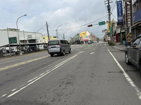 ▲▼桃園市議員吳進昌指出，中山路二段、環中路口科技執法上路後「哀鴻遍野中」。（圖／翻攝自Facebook／桃園市議員吳進昌）