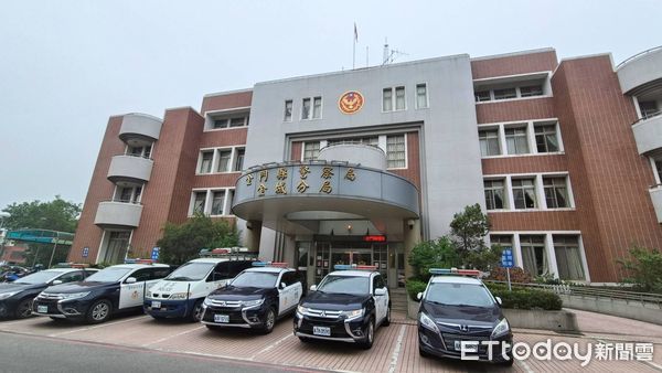 ▲▼ 金城分局日前接獲一民眾報案，指稱遭假買家與假客服聯手行騙100萬元            。（圖／記林名揚翻攝）