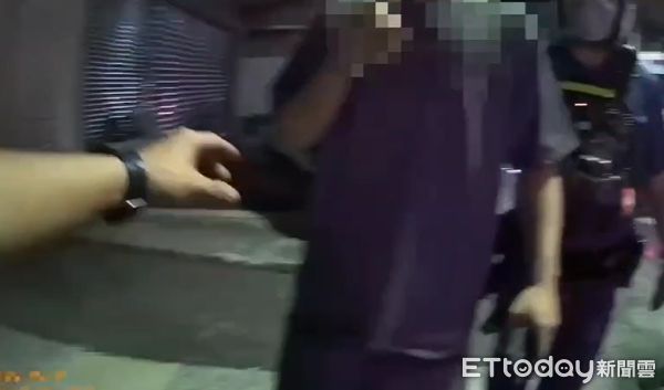 ▲▼林姓男子疑似毒駕，在新北三重區福德北路出車禍。。（圖／記者陸運陞翻攝）