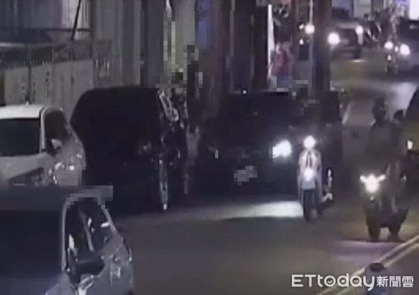 ▲▼林姓男子疑似毒駕，在新北三重區福德北路出車禍。。（圖／記者陸運陞翻攝）