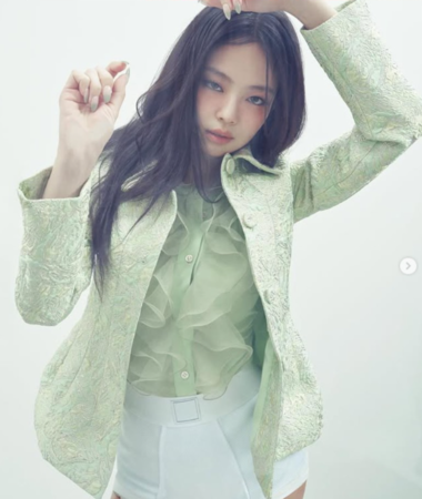 ▲不少人無法理解為何Jennie將錢捐給資源已經很好的首爾大學醫學院。（圖／翻攝自Jennie Instagram）