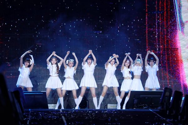 ▲直擊／TWICE神曲搶先登高雄世運！　8人女團UNIS驚喜宣布喜訊。（圖／讀者提供）