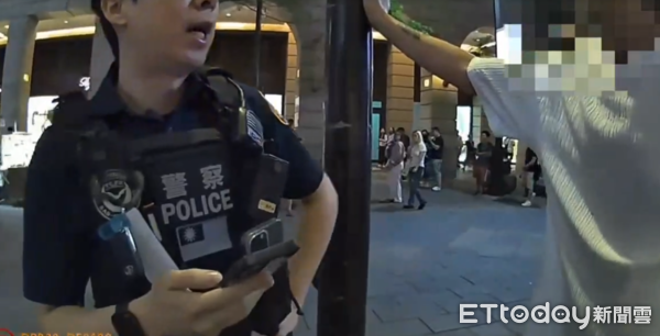 ▲▼ 信義街頭上演酒醉版「快打旋風」。（圖／記者張君豪翻攝）