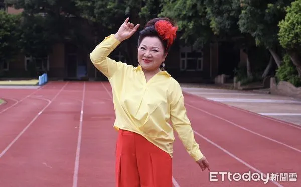 ▲▼白冰冰出席公益演唱會，盡自己一份心力。（圖／讀者提供）