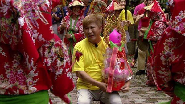 ▲▼胡瓜歡慶生日，如花罕見現身。（圖／民視提供）