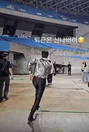 ▲▼▲▼池昌旭主持4hrs高雄拼盤「手刀下班」全被錄下　反差萌直擊全場都笑了。（圖／翻攝自池昌旭IG）