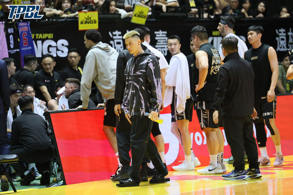 ▲新北國王林書豪、林書緯、沃許本，戰神雷蒙恩。（圖／TPBL職籃提供）