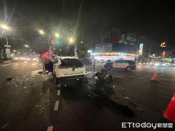▲▼高雄鳥松車禍。（圖／記者陳宏瑞翻攝）