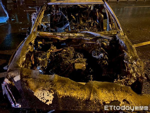 ▲25歲男國道3號自撞亡畫面曝光 。（圖／記者陳宏瑞翻攝）