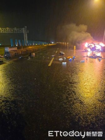 ▲▼25歲男國道3號自撞亡畫面曝光 。（圖／記者陳宏瑞翻攝）