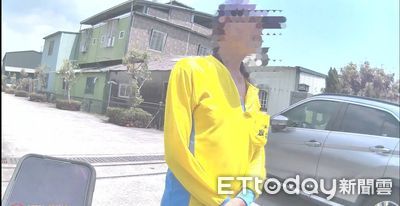 82歲阿北隨機攔車求助 東港警一招迅速找到家人
