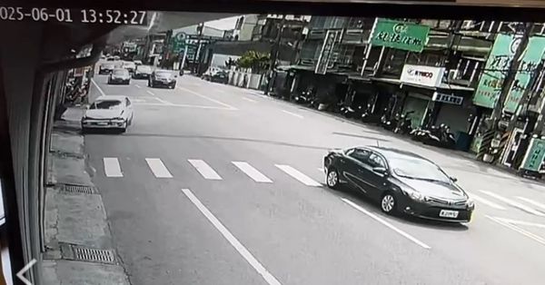 ▲彰化埔心鄉員鹿路發生驚險追撞。（圖／民眾提供）