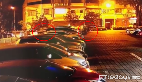 ▲▼             屏東2名男子發生債務糾紛，討債方持球棒怒砸欠錢男的車輛。（圖／記者陳崑福翻攝）