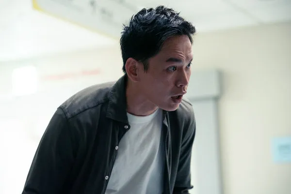 ▲黃鐙輝客串《喝酒吧！笨蛋》，與莫子儀同台飆戲。（圖／逆光電影提供）