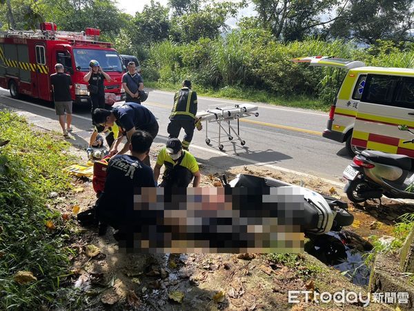▲基隆30歲單親媽送完小孩去上課後，疑似右側超車操作不當自摔亡。（圖／記者郭世賢翻攝，下同）