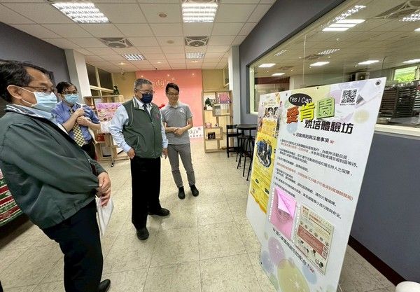▲桃園地檢檢察長戴文亮訪視社會勞動機構