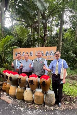 ▲桃園地檢檢察長戴文亮訪視社會勞動機構