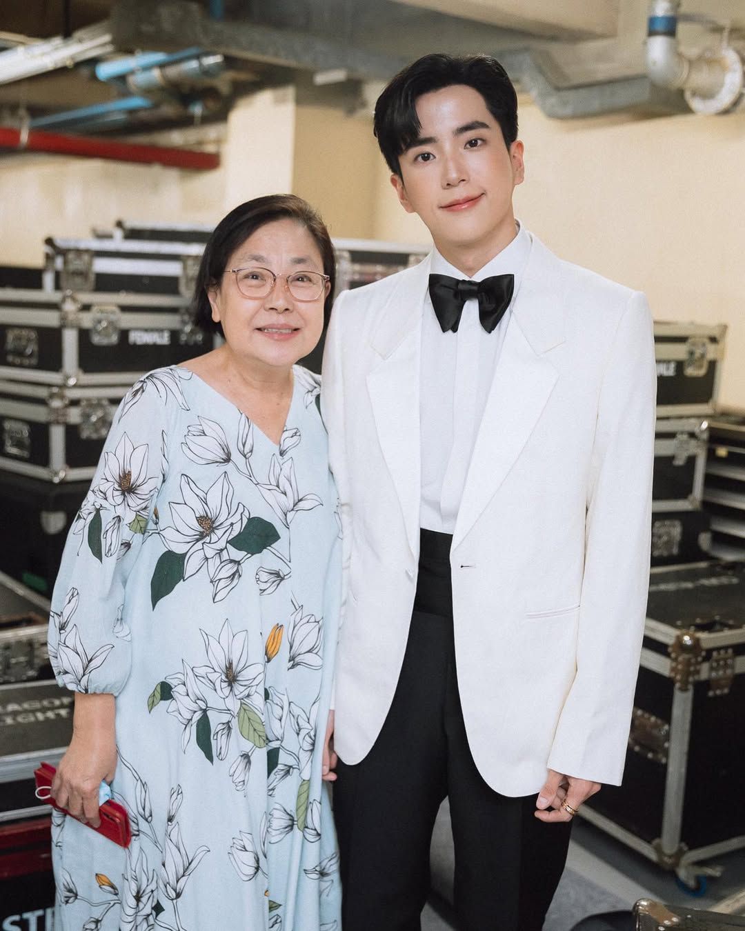 ▲▼Nonkul媽媽驟逝，葬禮現場痛哭。（圖／翻攝自IG）