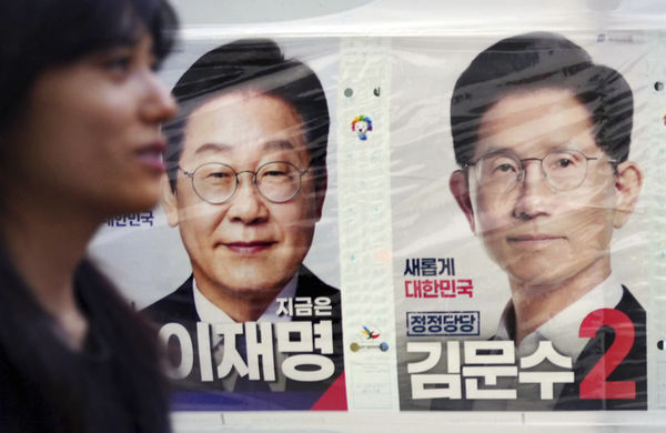 ▲▼南韓大選，自由派在野黨「共同民主黨」候選人李在明，保守派執政黨「國民力量」的候選人金文洙。（圖／達志影像／美聯社）