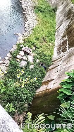 ▲基隆女墜6米深武崙溪。（圖／記者郭世賢翻攝）