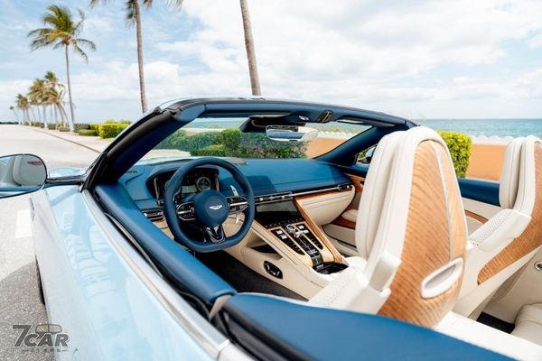 Aston Martin 推出全球唯一 Palm Beach 特仕版 DB12 Volante