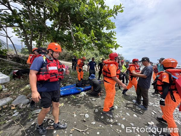 ▲台東「天空之鏡」落海高中生尋獲遺體。（圖／記者楊晨東翻攝）