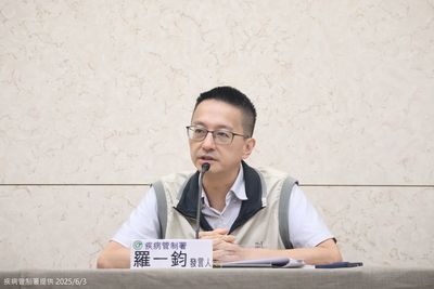 藥師向媒體喊話新冠藥緊缺 羅一鈞拿數據駁:上周已配送足量