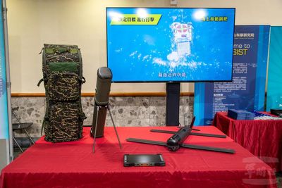 「快奇無人艇」驗證新戰術　19日搭載「勁蜂」無人機打靶船