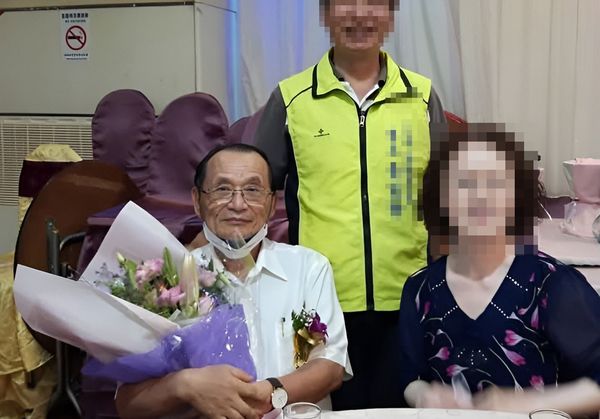 受害家屬等無道歉！三峽肇事翁靈堂輓詞竟寫「永遠勝利」　居民痛批諷刺