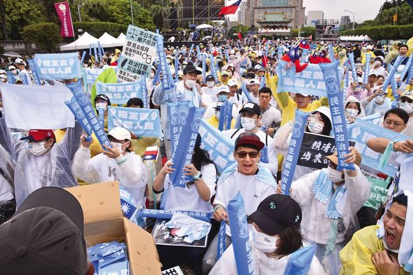 藍營426凱道大遊行後，藍軍士氣明顯增加。（鏡報李智為）