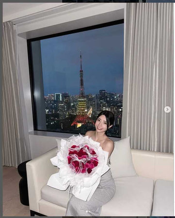 甩小三罵名1／樂天「最正MC」被扯與富商偷情喊冤  直擊艾融約會富二代攬牢牢