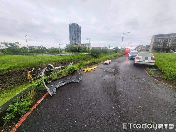 ▲▼ 宜蘭縣頭城鎮大武路今(4)日發生一起交通意外           。（圖／記者游芳男翻攝）