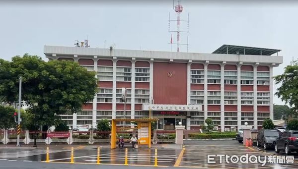 ▲台南市警白河分局6月1日凌晨遭1名男子擅闖竊筆，警方火速查緝到案，全案依法送辦。（記者林東良翻攝，下同）