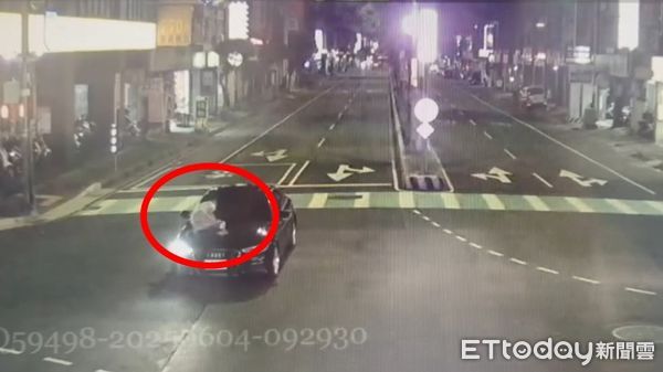 ▲新北市中和區發生男女爭吵「男趴引擎蓋上」遭甩下車事件。（圖／記者陸運陞翻攝，下同）