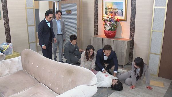 ▲《好運來》婚禮出現命案，蔡燦得飾演的靜怡突倒地不起，全場驚愕落淚。（圖／民視提供）