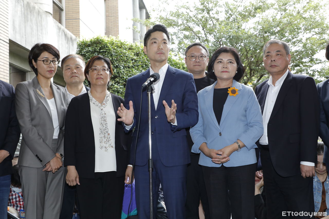 10縣市代表遞交訴願書　行政院：依《訴願法》相關規定辦理