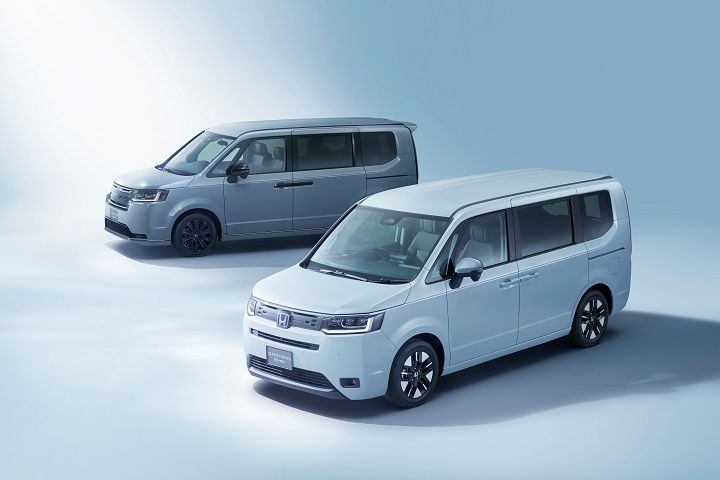 ▲新年式HONDA Step WGN日本開賣！追加推出多功能的4人座新車型。（圖／翻攝自HONDA）