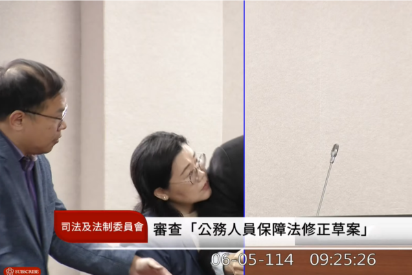 ▲▼考試院秘書長劉建忻昏倒。（圖／翻攝自YouTube／國會頻道）