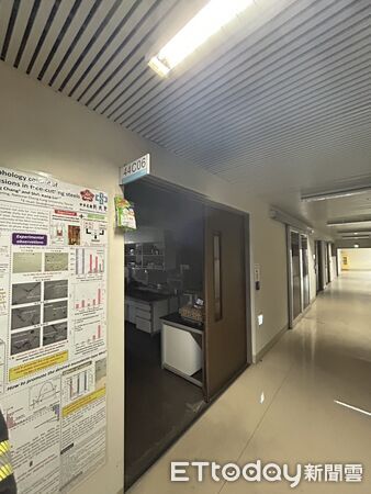 ▲成功大學成功校區一處實驗室5日上午傳出濃煙，警消趕往現場搶救，初判為實驗室抽風櫃起火，所幸無人受困。（記者林東良翻攝，下同）