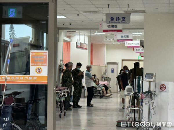 ▲▼金門蛙兵訓練溺水 。（圖／記者林名揚翻攝）