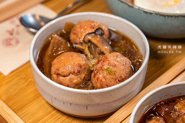 ▲▼姥姥燉肉懷舊盒餐。（圖／部落客虎麗笑嗨嗨授權提供）